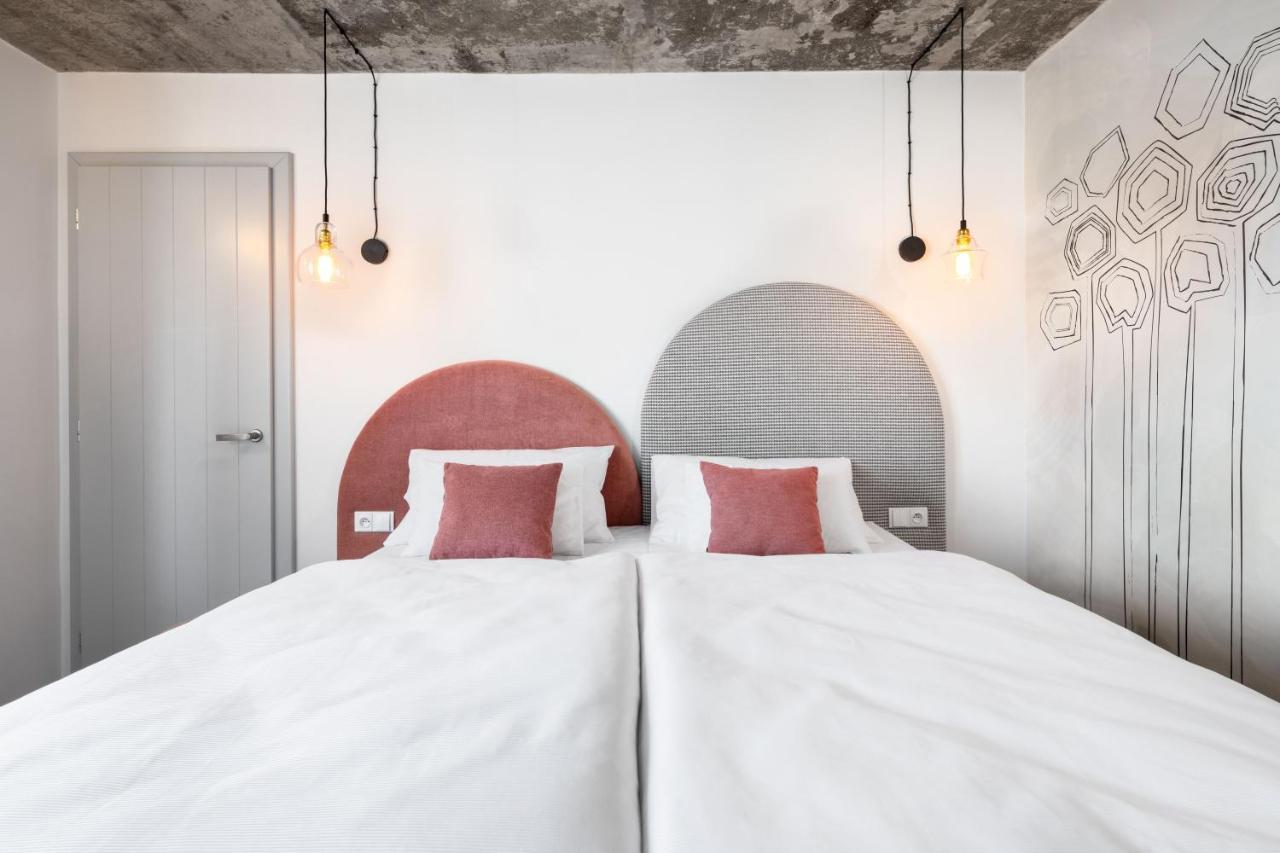 Boutique Hotel Mezi Svy Градец-Кралове Экстерьер фото